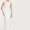 Abito con top in pizzo