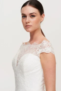 Abito con top in pizzo