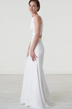 Abito da sposa con scollo a barca
