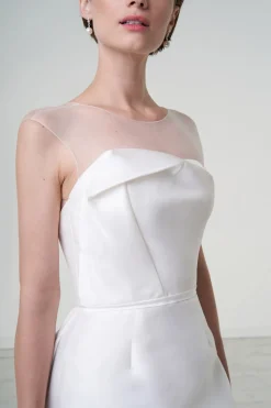 Abito da sposa in magnolia e organza di seta