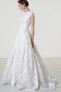 Abito da sposa in organza di seta a quadri