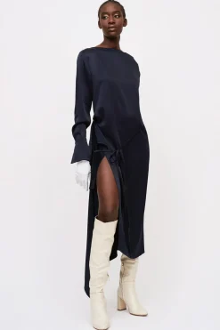 Abito in seta blu