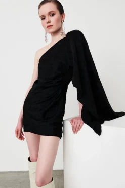 Abito monospalla in jacquard di seta