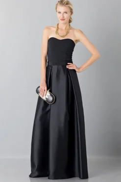Completo con gonna ampia e top bustier