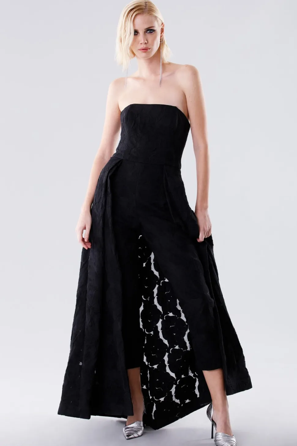 Jumpsuit bustier con gonna sovrapposta