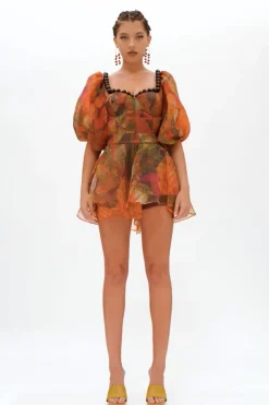 Top e shorts stampati