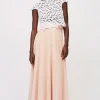 Top sangallo e gonna rosa